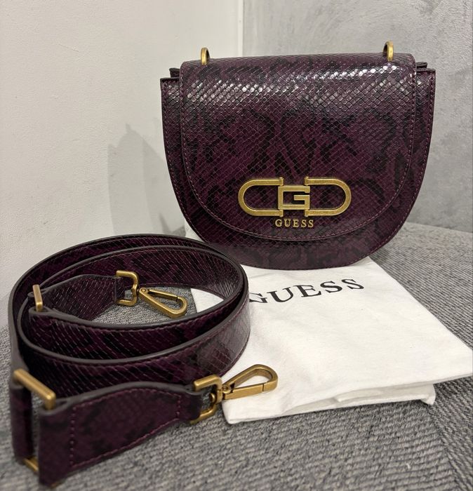 Дамска Чанта Guess