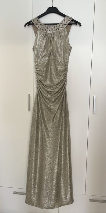 Vanzare rochie si sandale