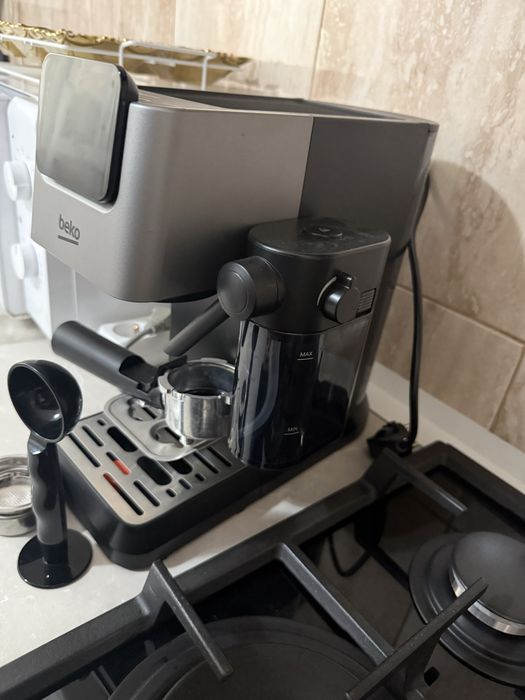 Espressor manual BEKO CaffeExperto