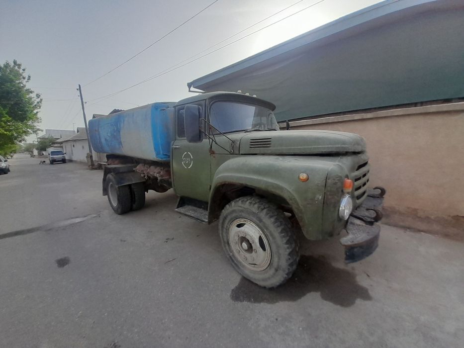 Zil Vodavoz. 1975 yil.