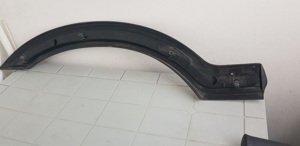 Bandou Aripa Dreapta Stanga Fata Opel Zafira A