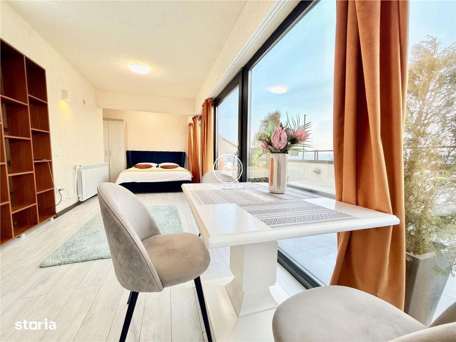 Apartament 3 camere tip penthouse Petru-Poni