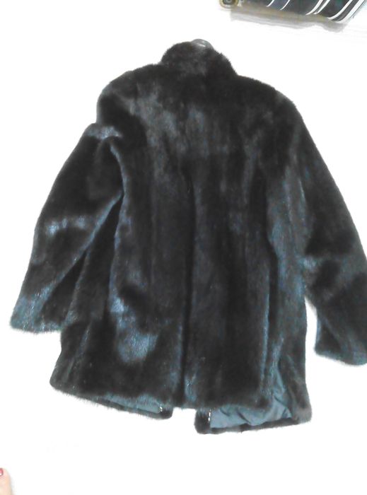 Продам норковую шубу