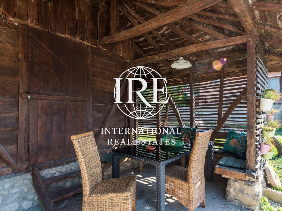 International Real Estates (IRE) представя: Едноетажна къща, тип хаси
