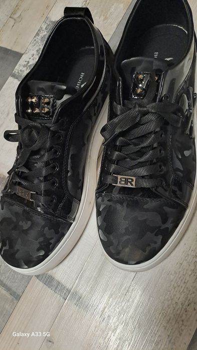 Спортни обувки нови