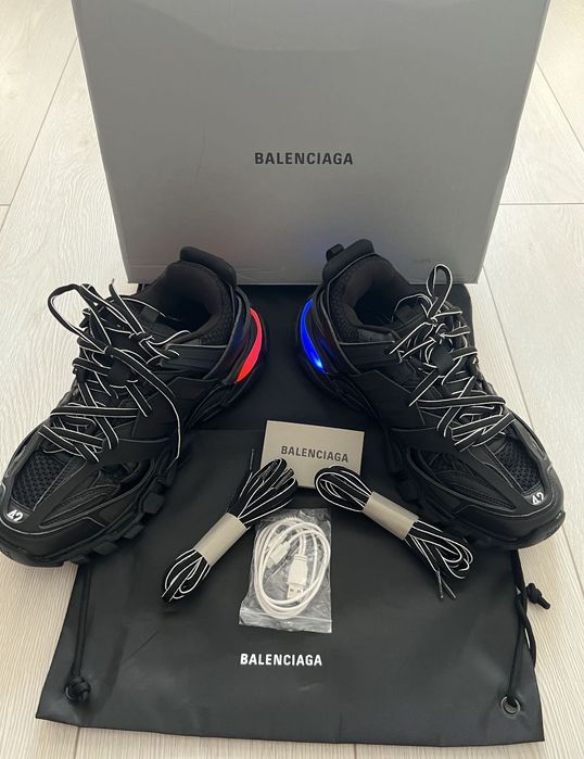 Balenciaga track led
