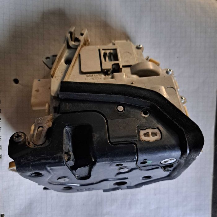 дясна брава машинка за врата за ауди а4 а5 а6