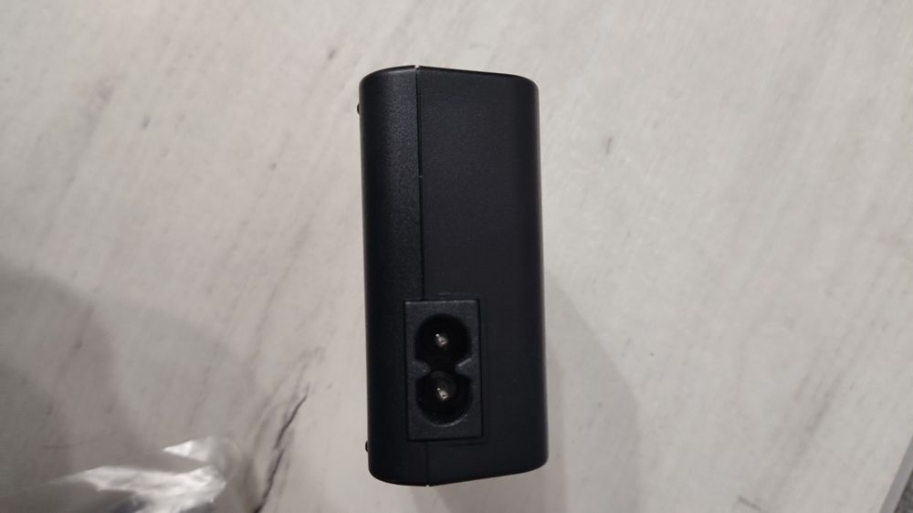 Зарядное устройство canon