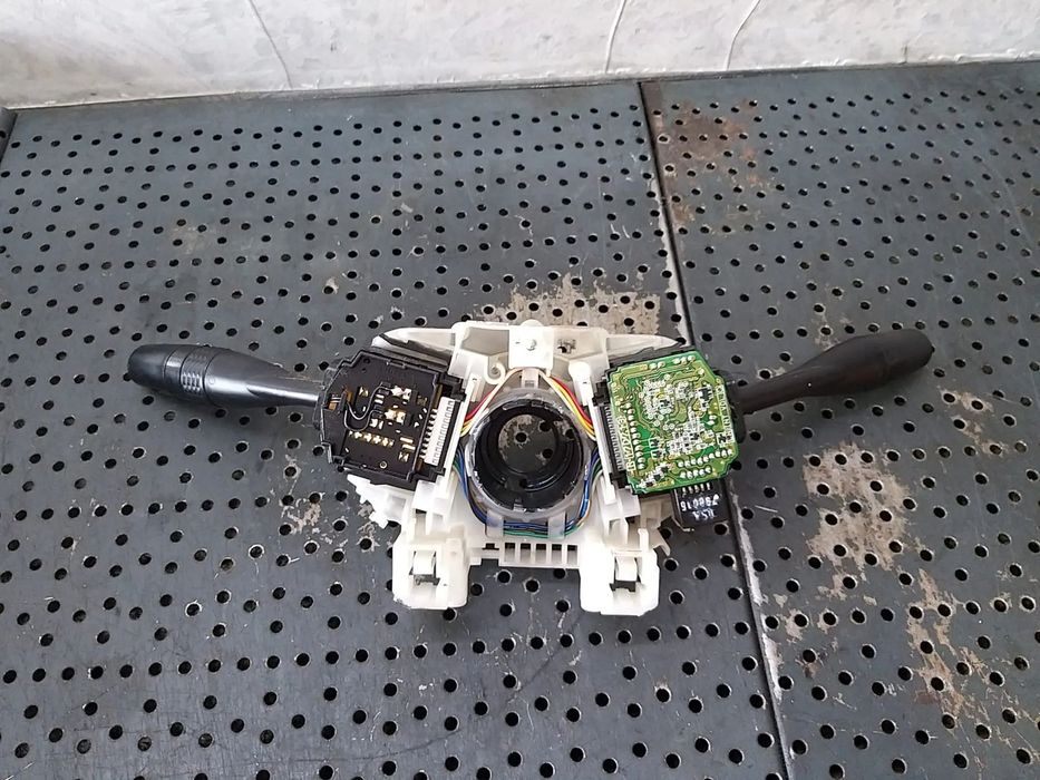 Manete semnalizare stergator parbriz mitsubishi outlander 8600a043