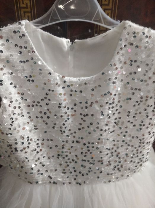 Продам детское платье