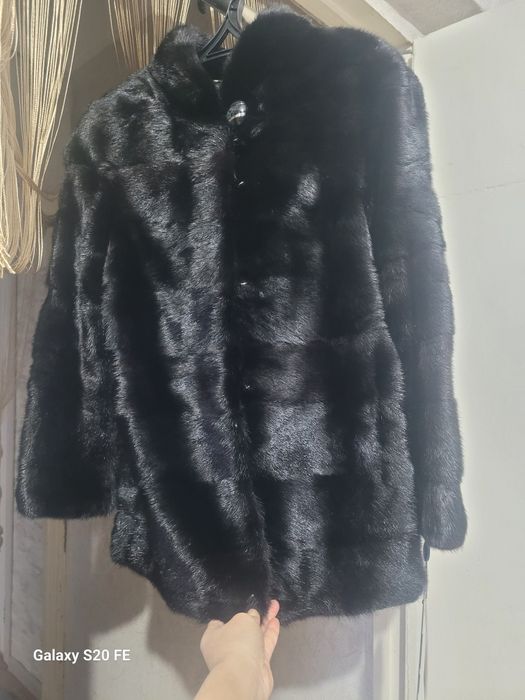 Норковые шубы продаю