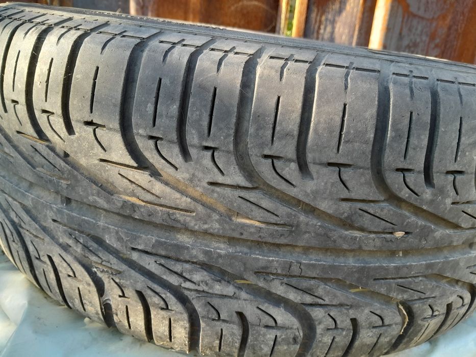 Vând roată 215 55 r16 pireli în stare foarte bună 80 lei