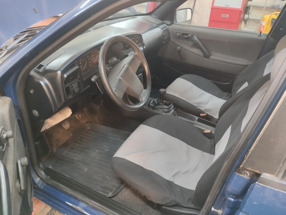 Автомобиль "фольксваген". Пассат.