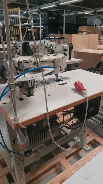 masina de cusut industriala Durkopp, masa de lucru