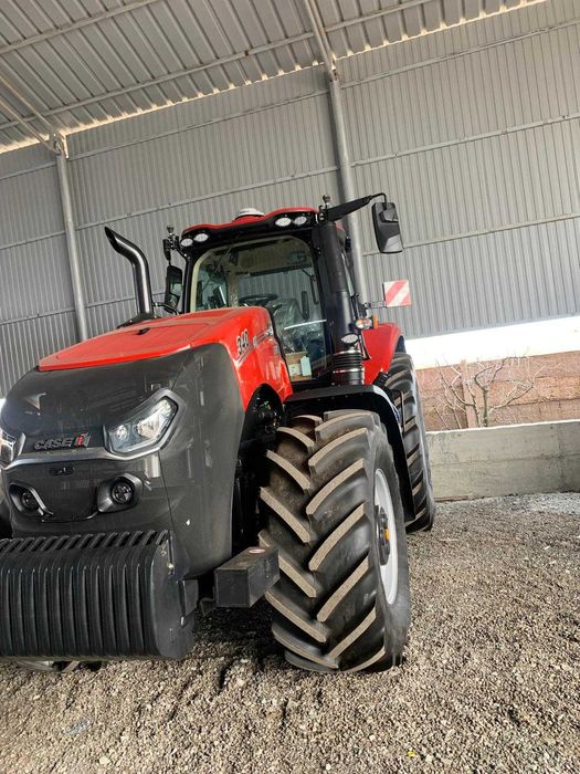 Tractor CASE IH MAGNUM 340