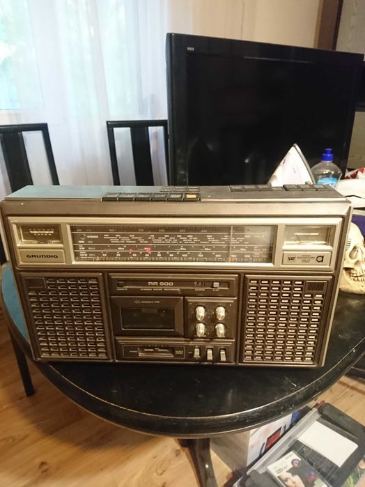 Vând casetofon Grunding RR900