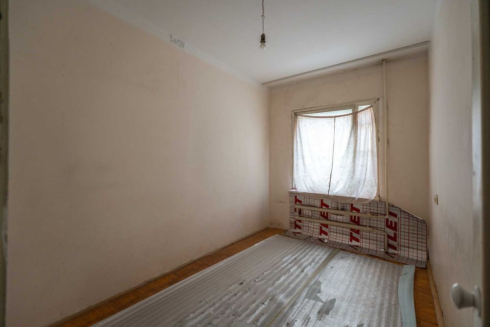 Panelniy Ohangrabo 2 Hona 1 Etaj No turarga mos kvartira sotiladi