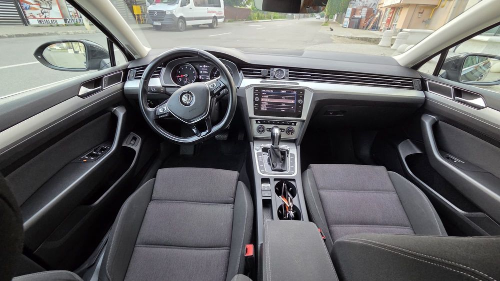 VOLKSWAGEN Passat 2019 — imagine 4