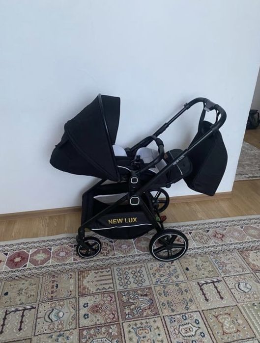 Продам коляску прогулочную