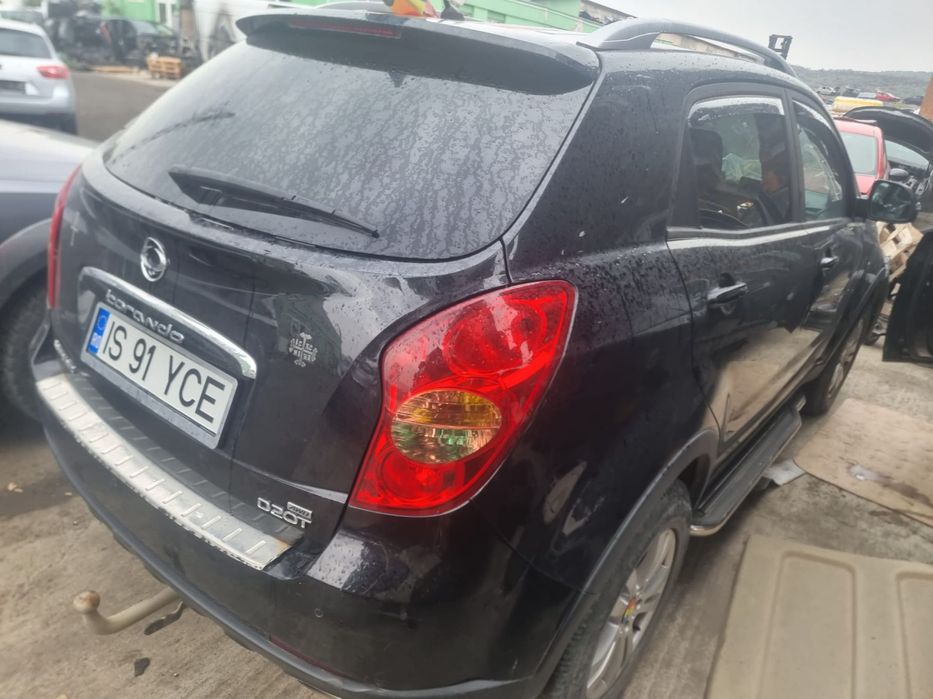 Haion cu luneta SsangYong Korando 3 [2010 - 2013] 2.0 e-xdi D20DTF
