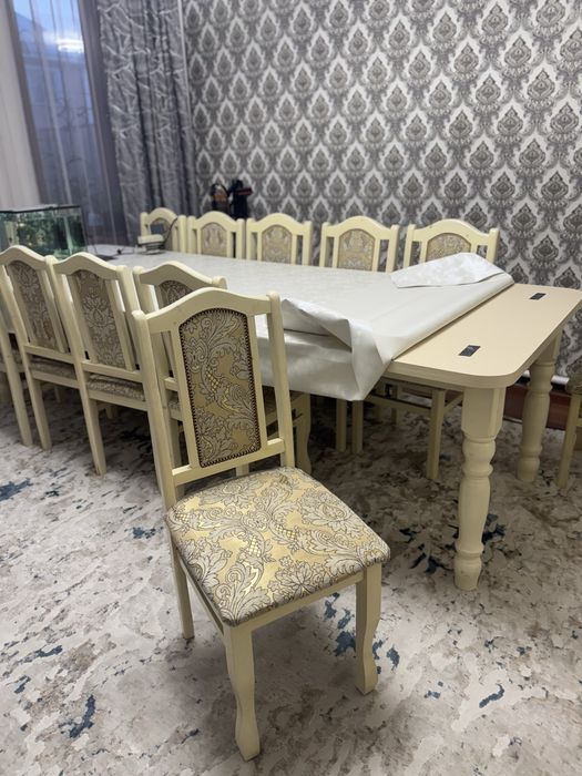 Продам стол из натурального дерева