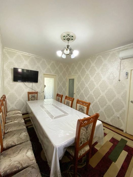 3х комнатная квартира. Яшнабад, Дубовая. Кирпичный дом. Срочная продаж