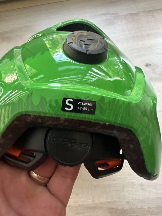 Каска за деца чисто нова