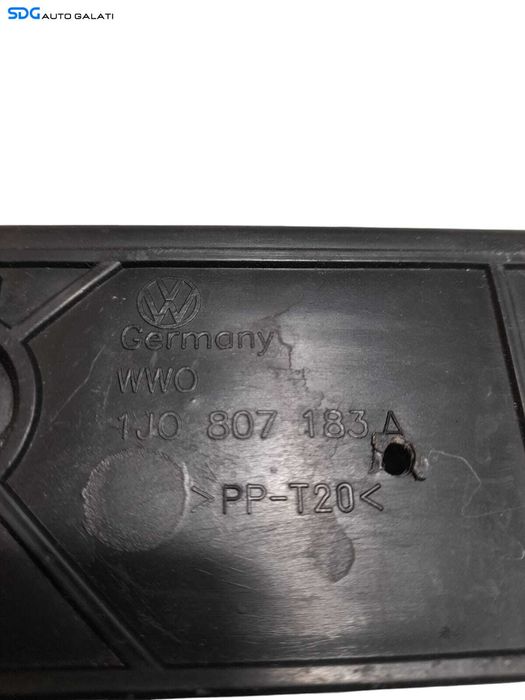 Suport Ghidaj Stanga pentru Bara Spoiler Fata Volkswagen Golf 4 1998 - 2005 Cod 1J0807183A [N1137]