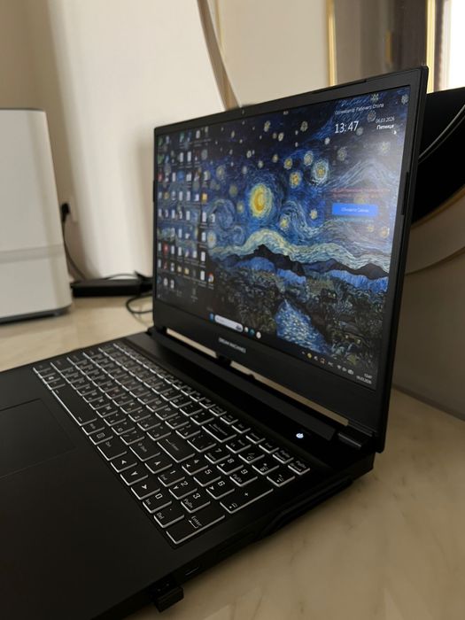 Ноутбук игравой.