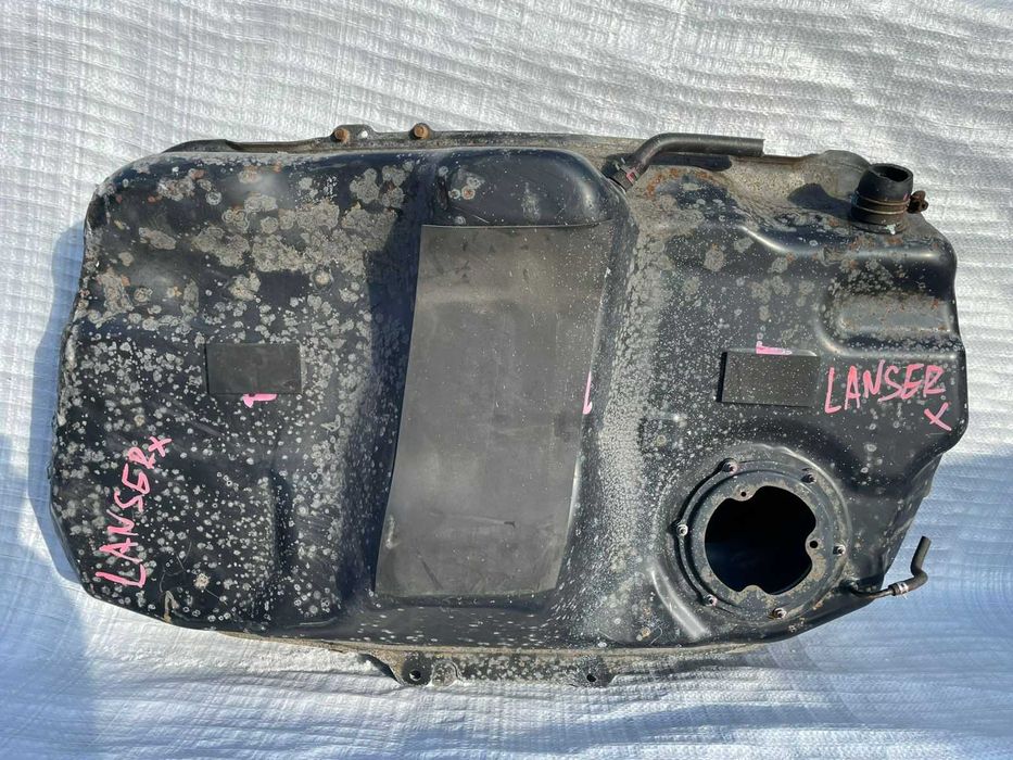 Бензобак Mitsubishi Lancer X, 2007-14 год, оригинал из Японии