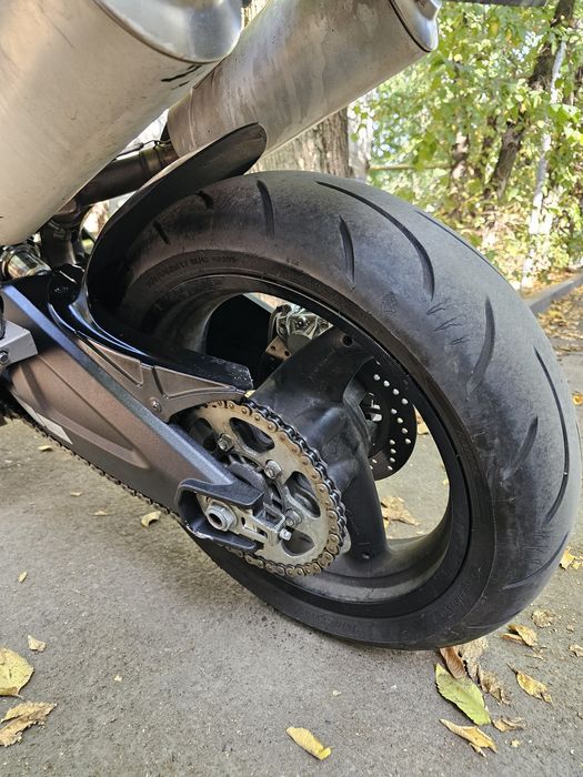 Мотоцикл Ducati Monster 696