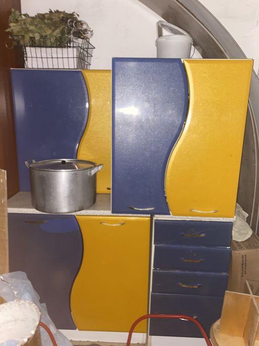 Продом бу мебель и газплиту