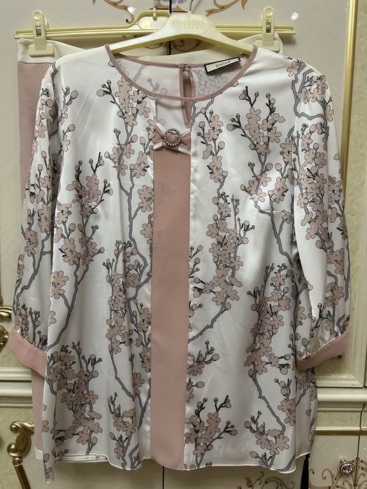 Женская двойка нежная