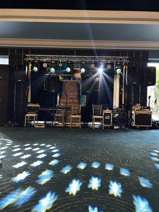 Schela profesionala de lumini de inchiriat!