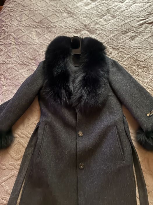 Vand palton alpaca cu blana de vulpe
