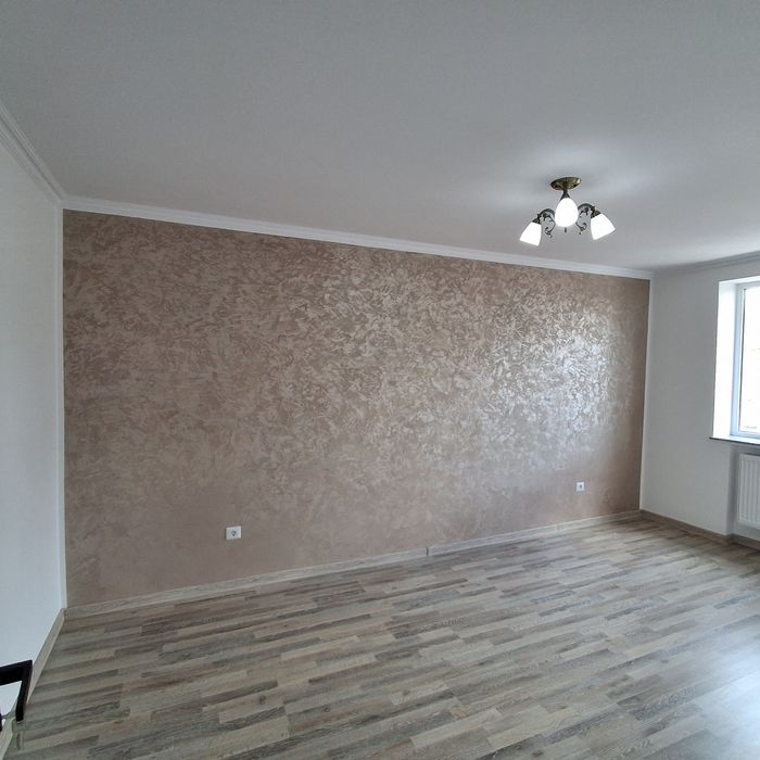 Vând Garsonieră / Renovată in totalitate / Târgu Neamț