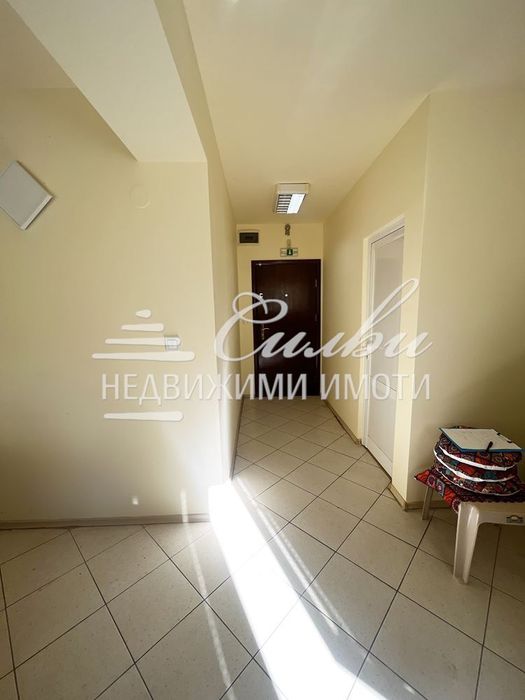 Офис за продажба - кв. Център!