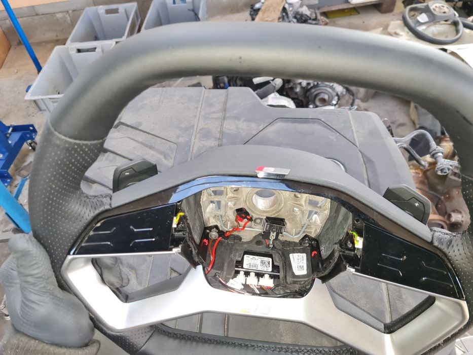 Volan Audi E Tron model nou