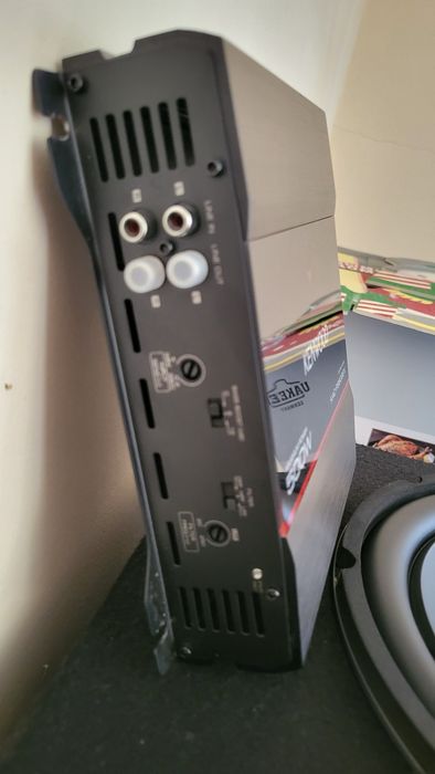 Продаётся сабвуфер JBL 1200 усилитель Kenwood