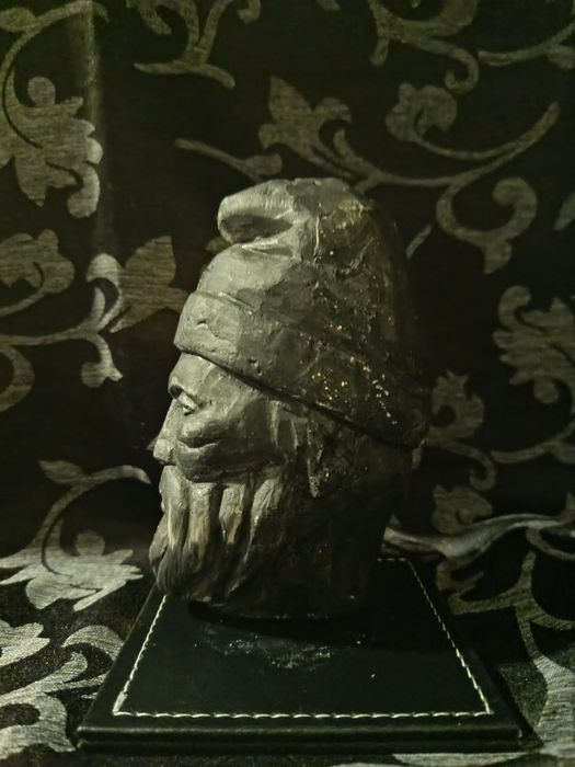 Statuetă Dac Decebal handmade 14cm negru cu foiță aurie - unicat