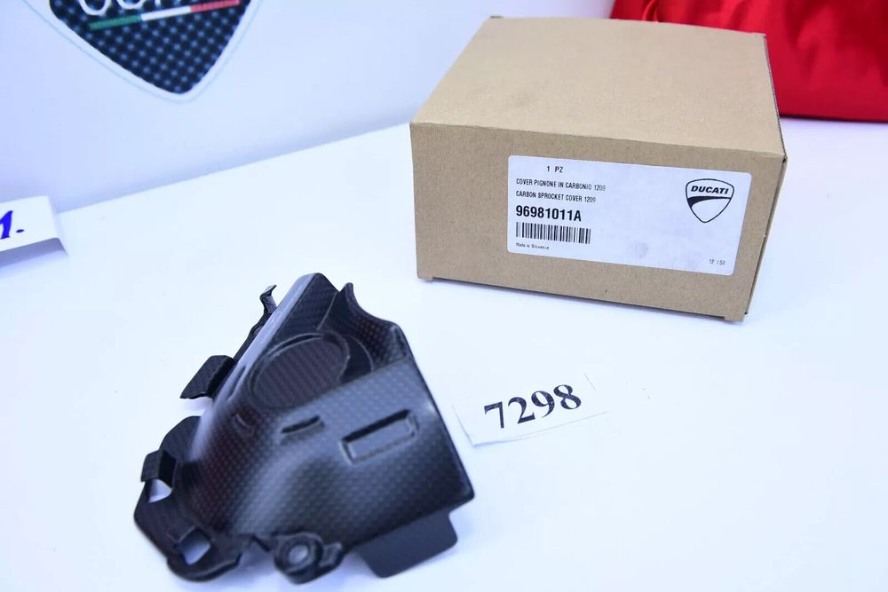Capac pinion carbon Ducati performanță Multistrada 950