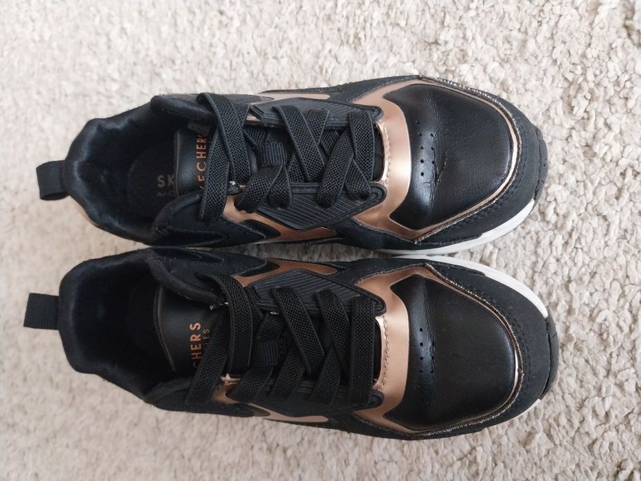 Маратонки Skechers