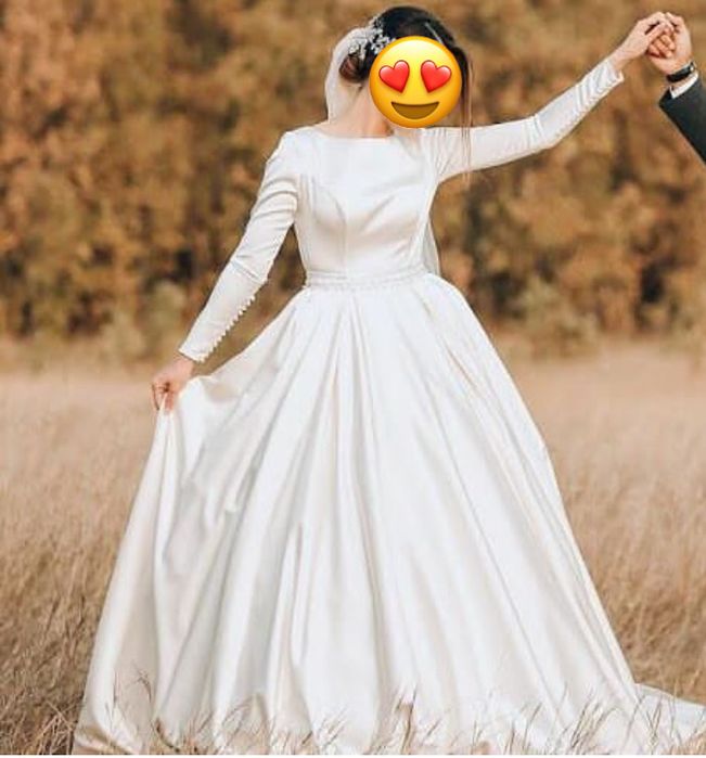 Атласное свадебное платье