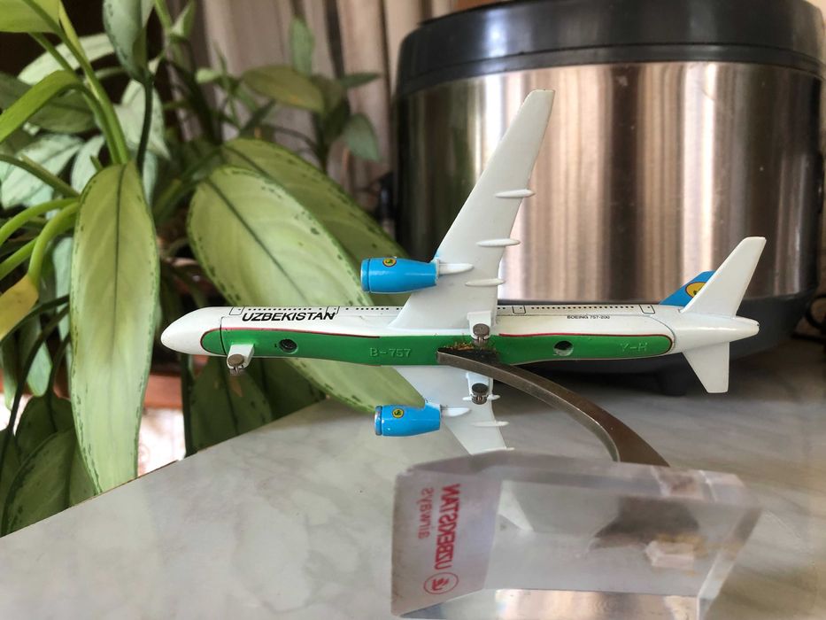 Макет самолета BOEING 757