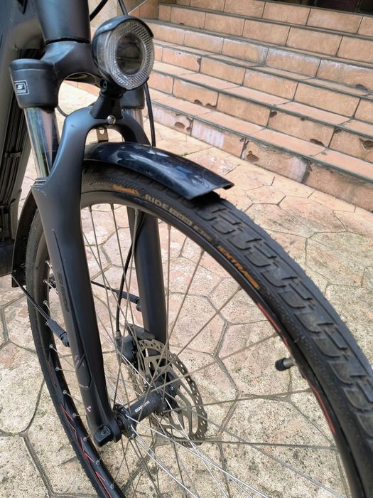 Bicicleta electrica Cube mărimea S
