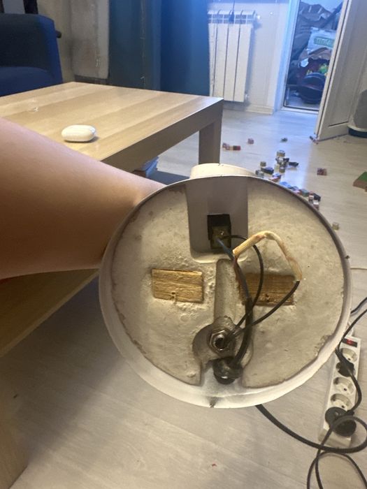 Настольная лампа