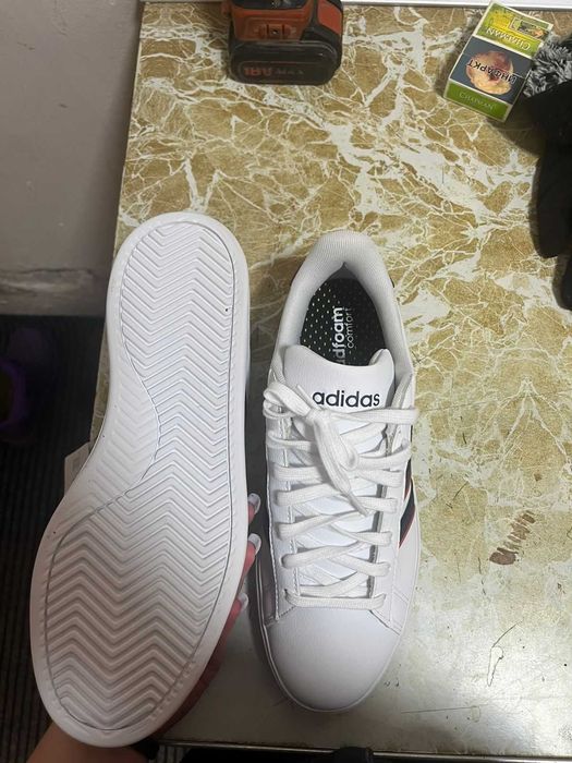 Кроссовки Adidas Grand Court