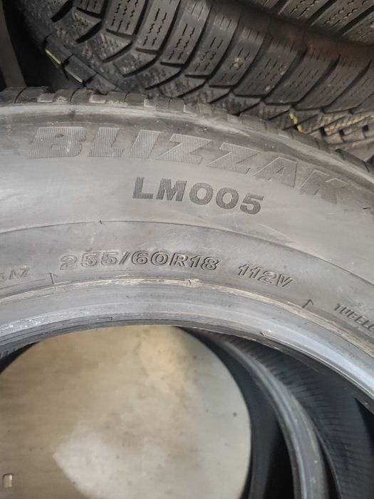 2бр.зимни гуми 255/60/18 Bridgestone