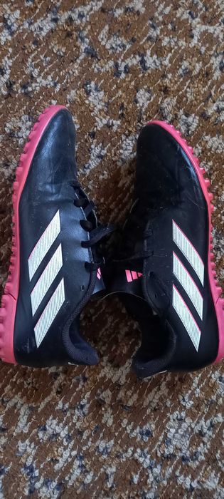 Стоножки Adidas Predator Black and Pink