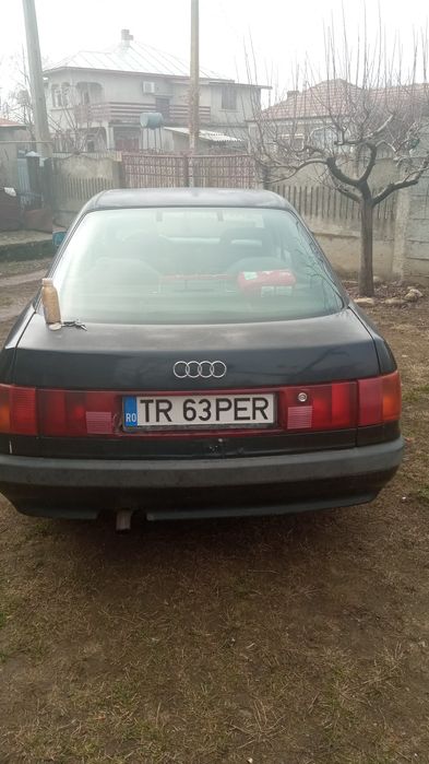 Vind Audi 80.Relatiiîn privat.